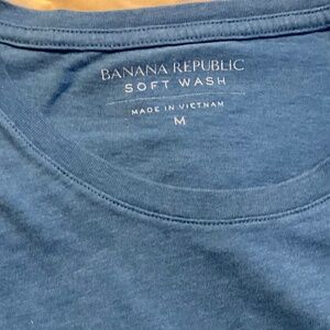 Banana Republic Medium Blue soft wash tee